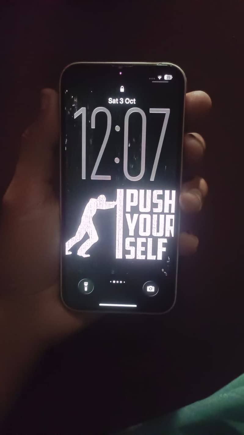 Apple iPhone 13 3