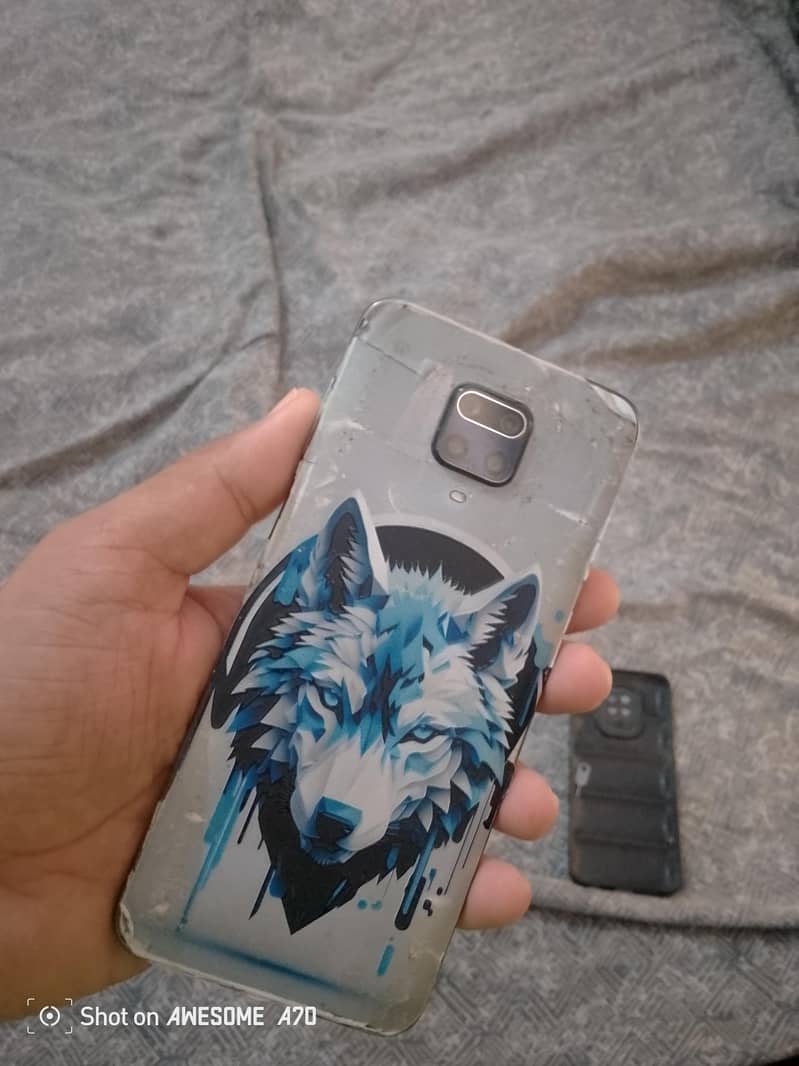 Xiaomi Redmi Note 9S 4