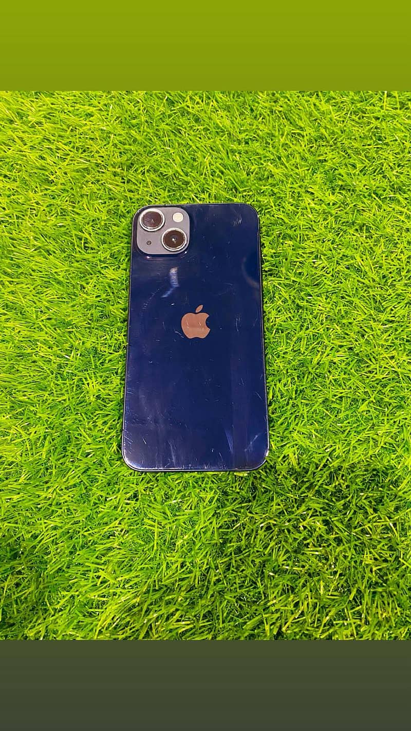 Apple iPhone 13 7