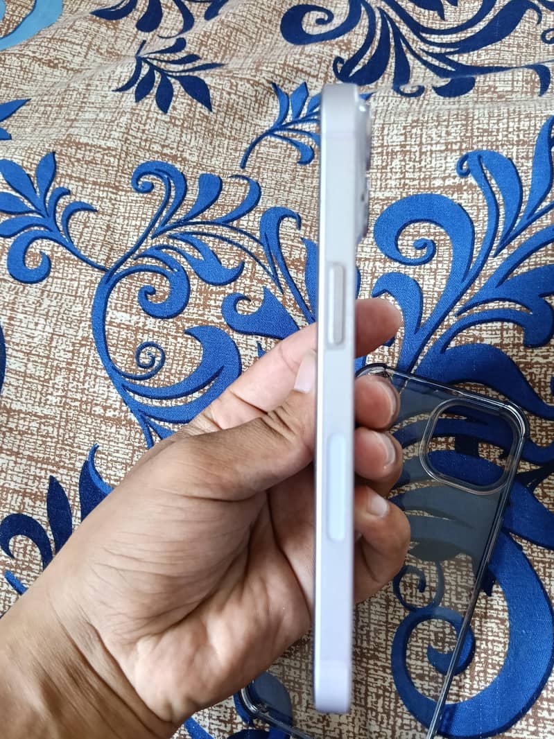 Apple iPhone 14 5