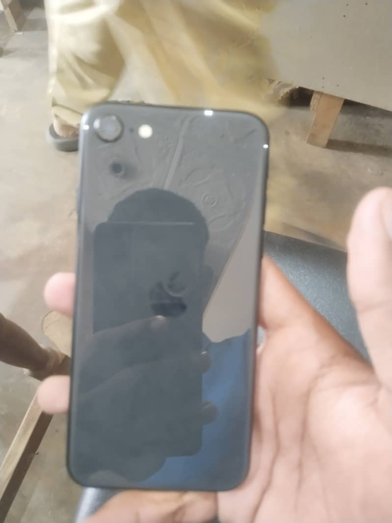 Apple iPhone SE 2