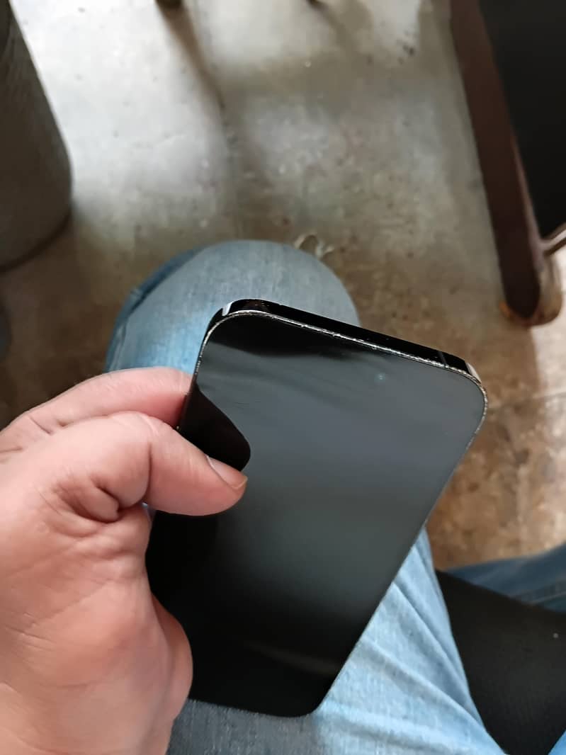 Apple iPhone 14 Pro 3