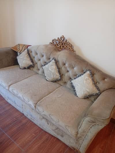 5 Seater Sofa along with Cushions