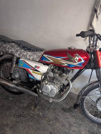125 Model 2017 Price 1 lac 10 tousend
