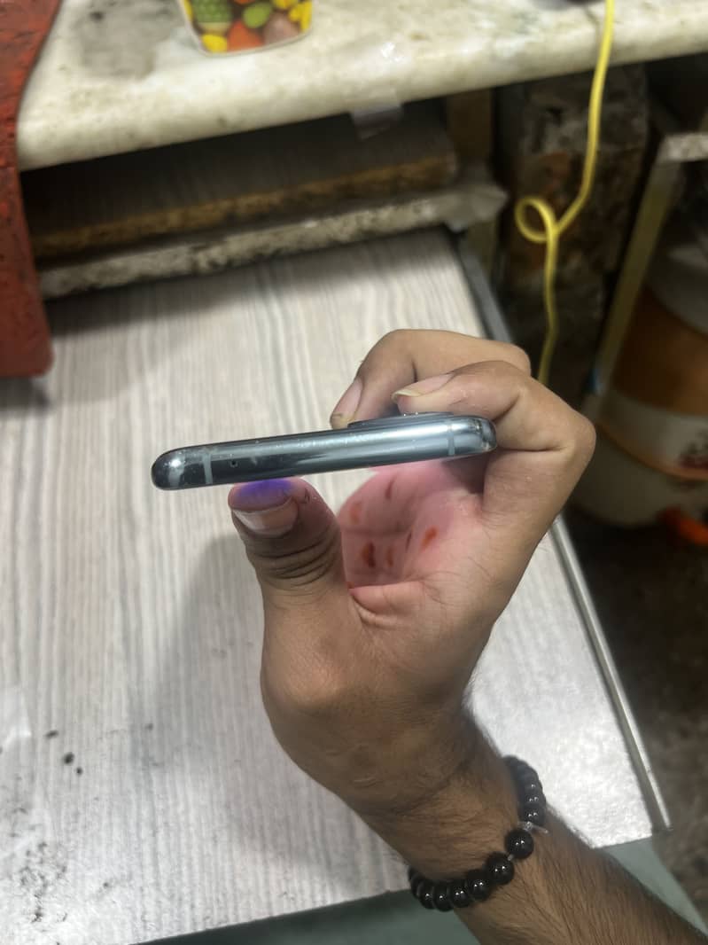 One Plus 9 Pro 4