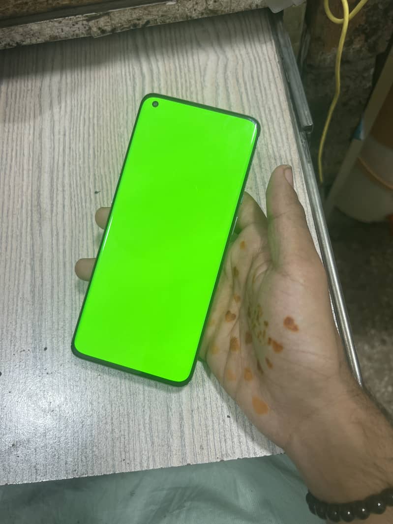 One Plus 9 Pro 14