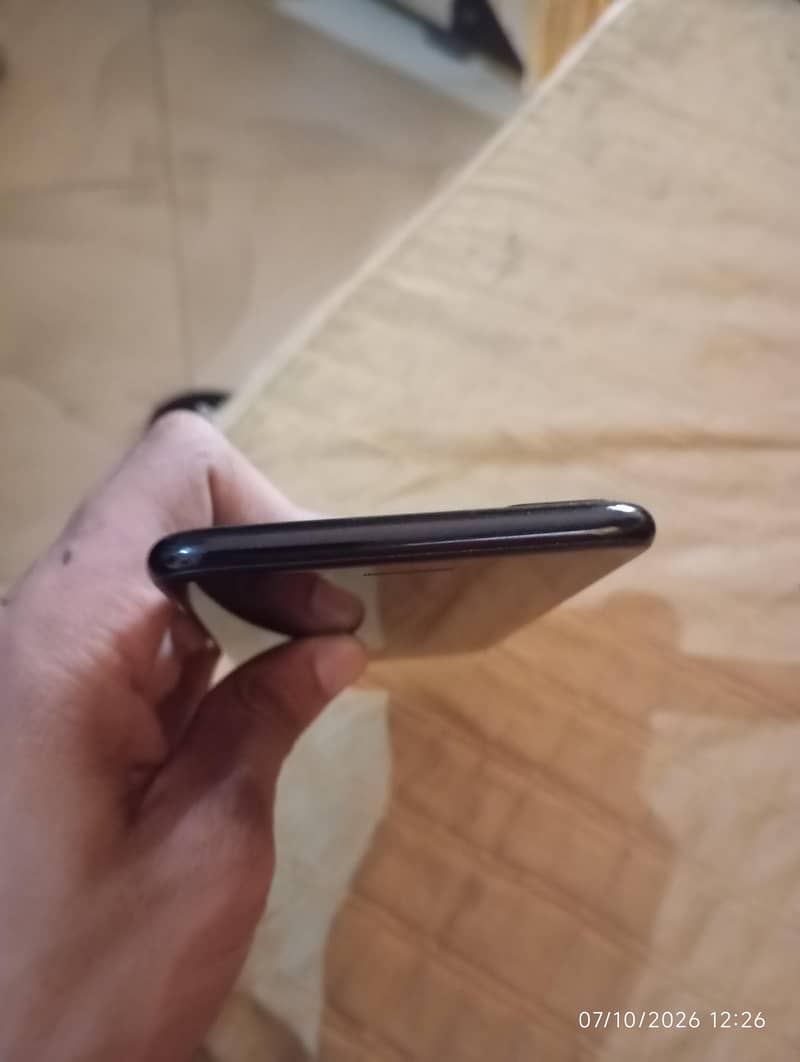 Apple iPhone 7 Plus 3