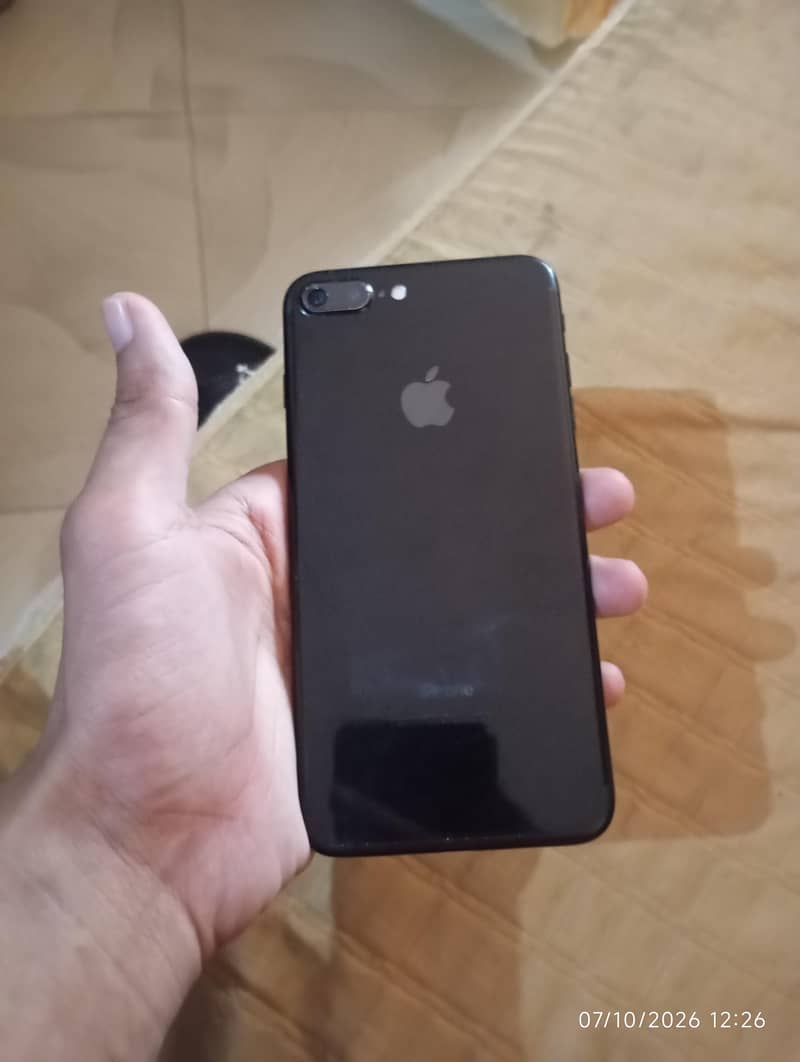 Apple iPhone 7 Plus 4