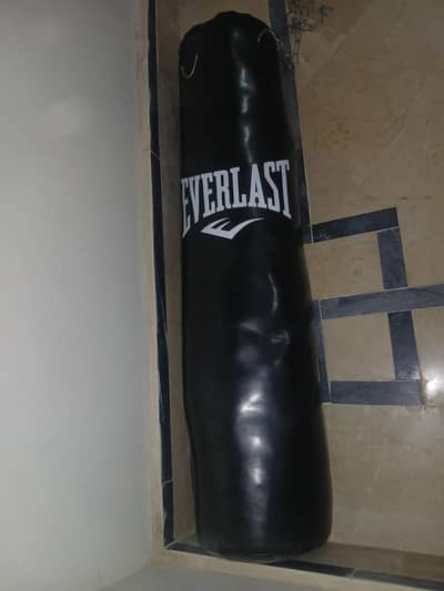 punching bag with all assesories