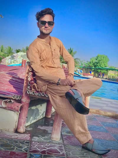 User 6y49Zy