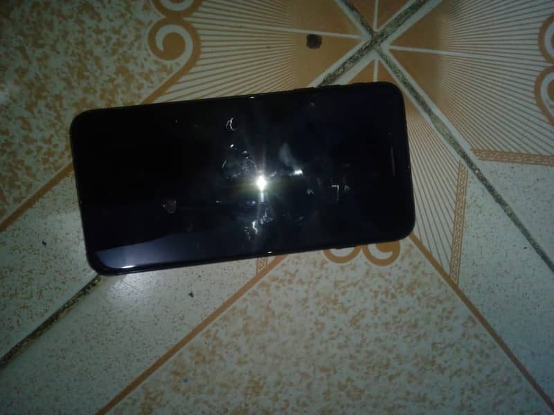 Apple iPhone 7 Plus 2