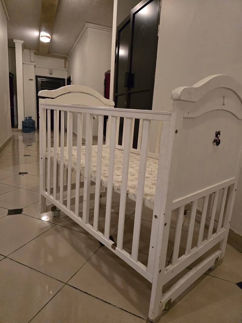 Baby cot 7