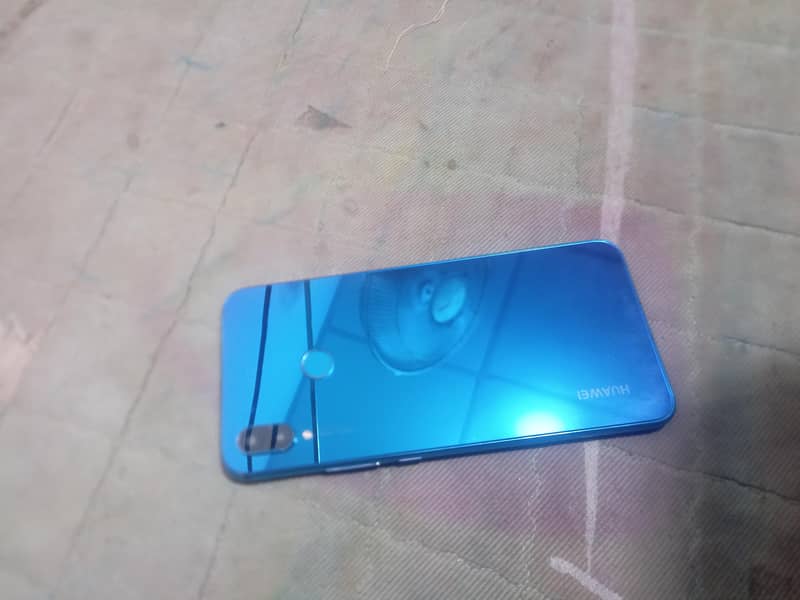 Huawei Nova 3i 0