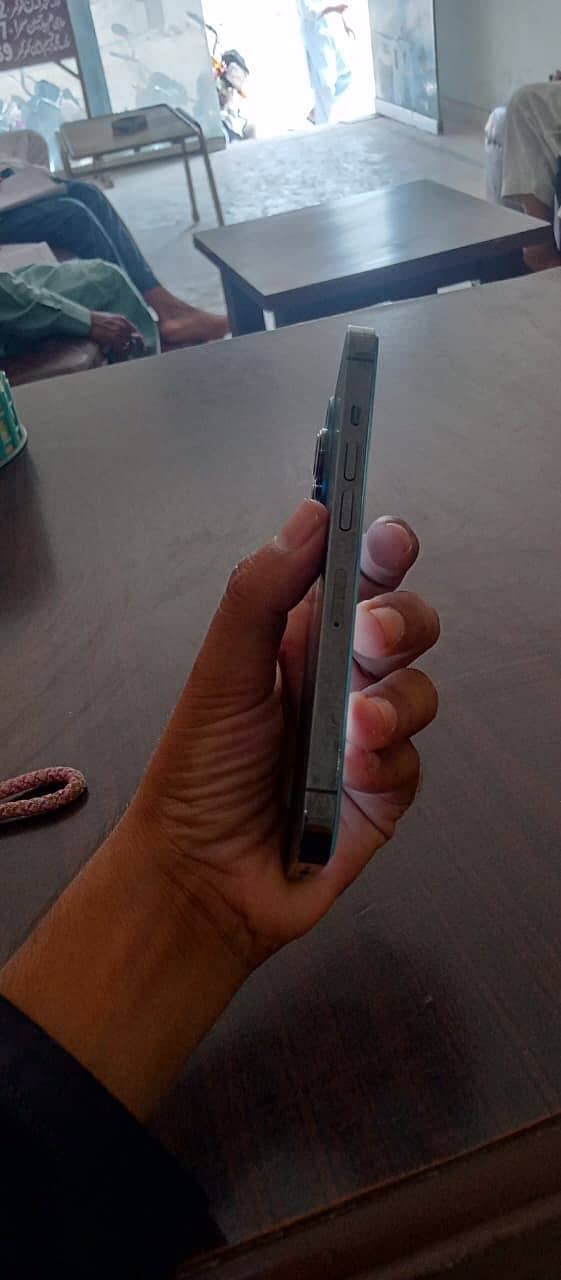 Apple iPhone 13 Pro 0