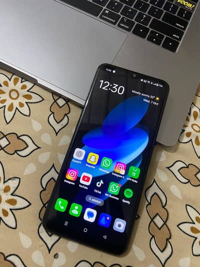 OPPO A77