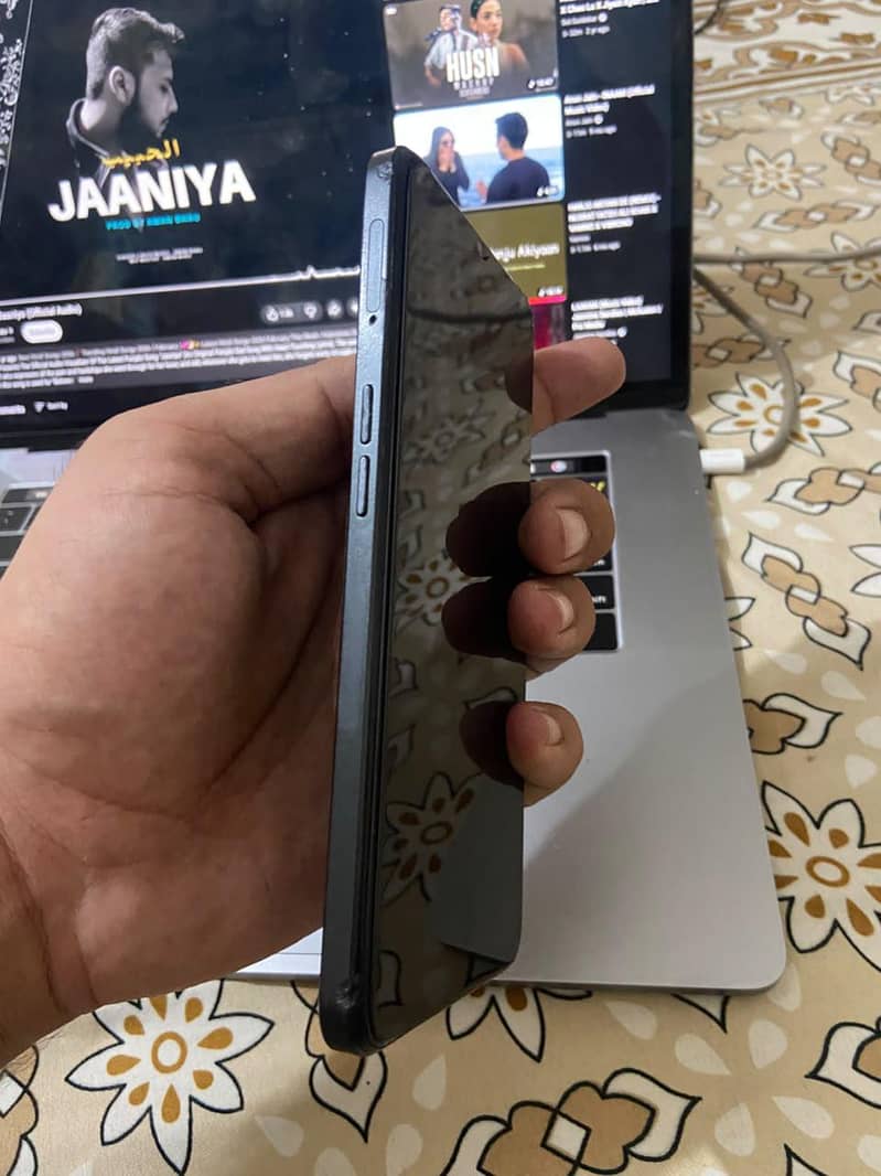 OPPO A77 4