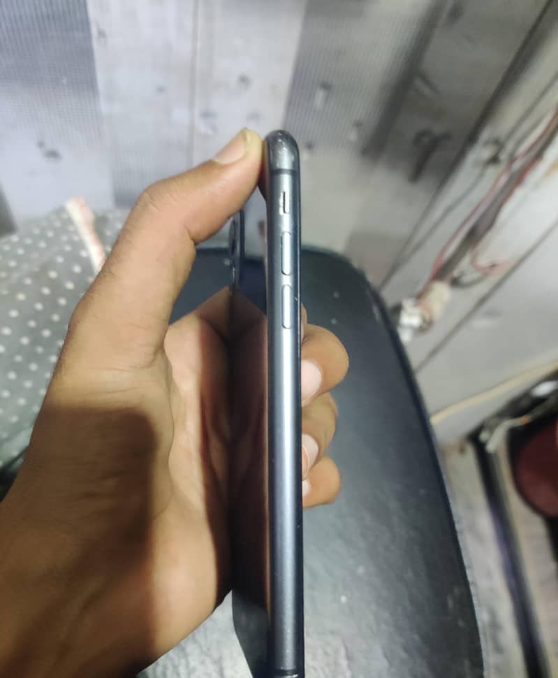 Apple iPhone 11 2