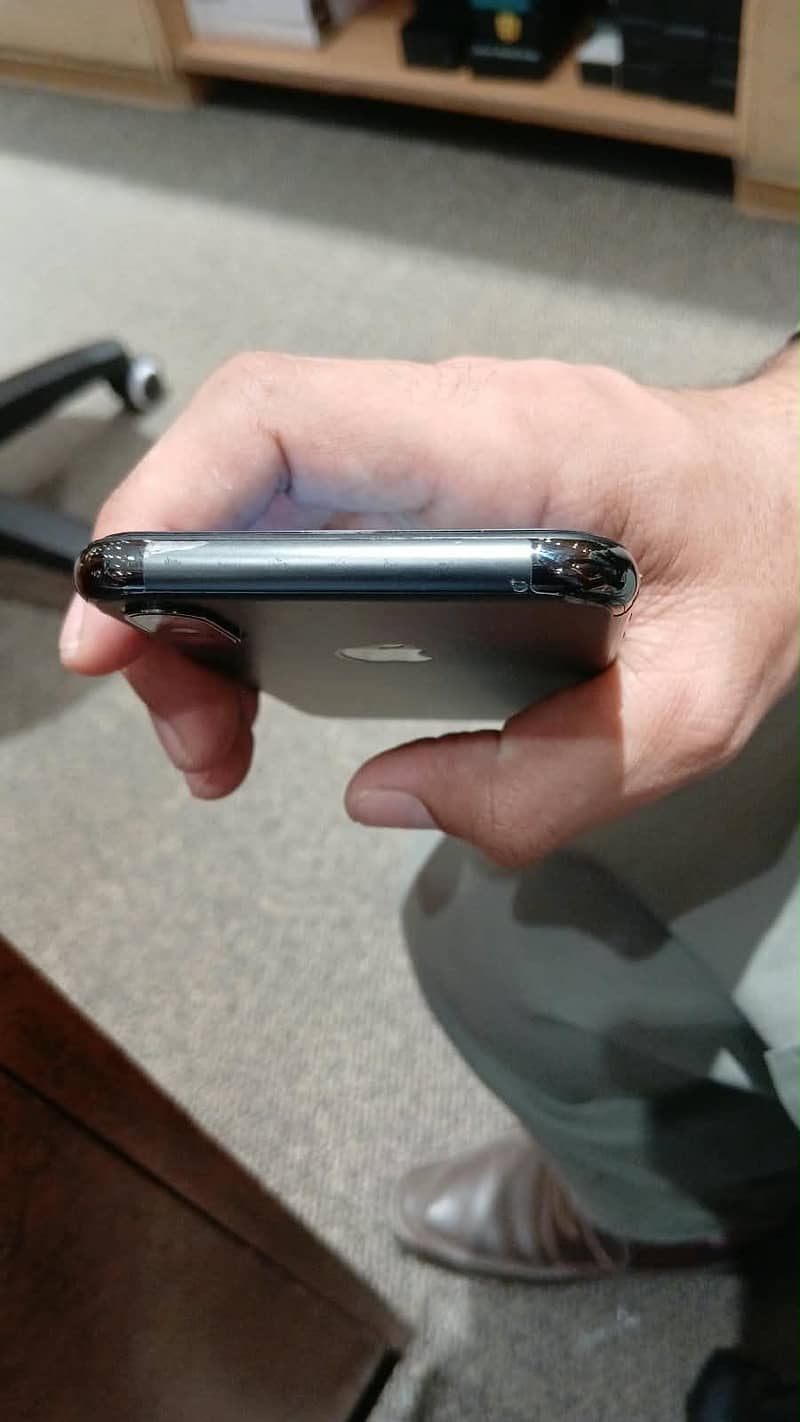 Apple iPhone X 2