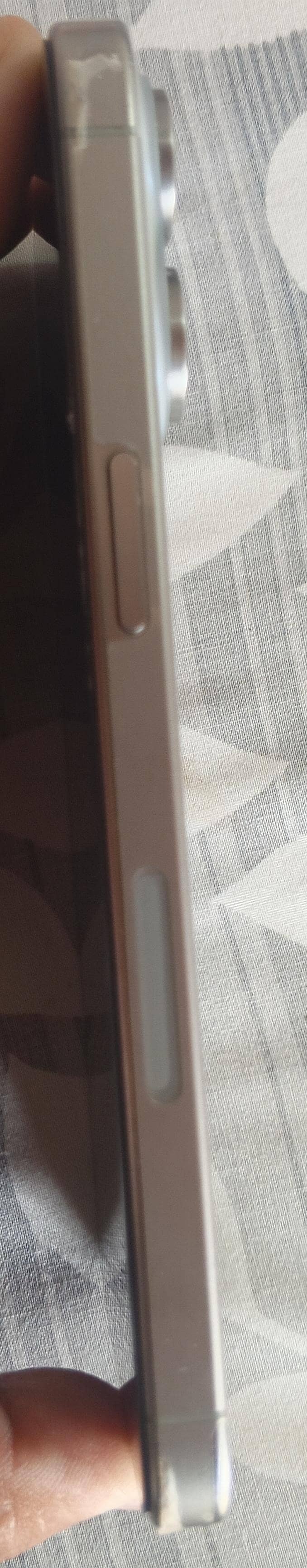 Apple iPhone 15 Pro Max 1