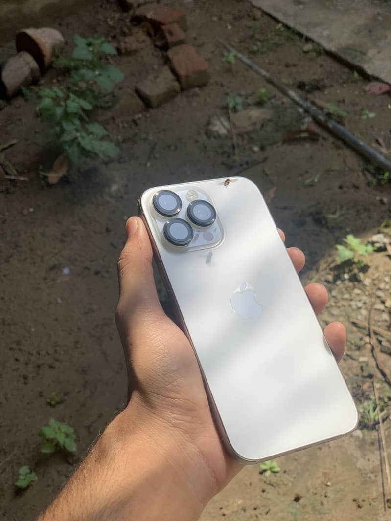 Apple iPhone 16 Pro Max sim time 0