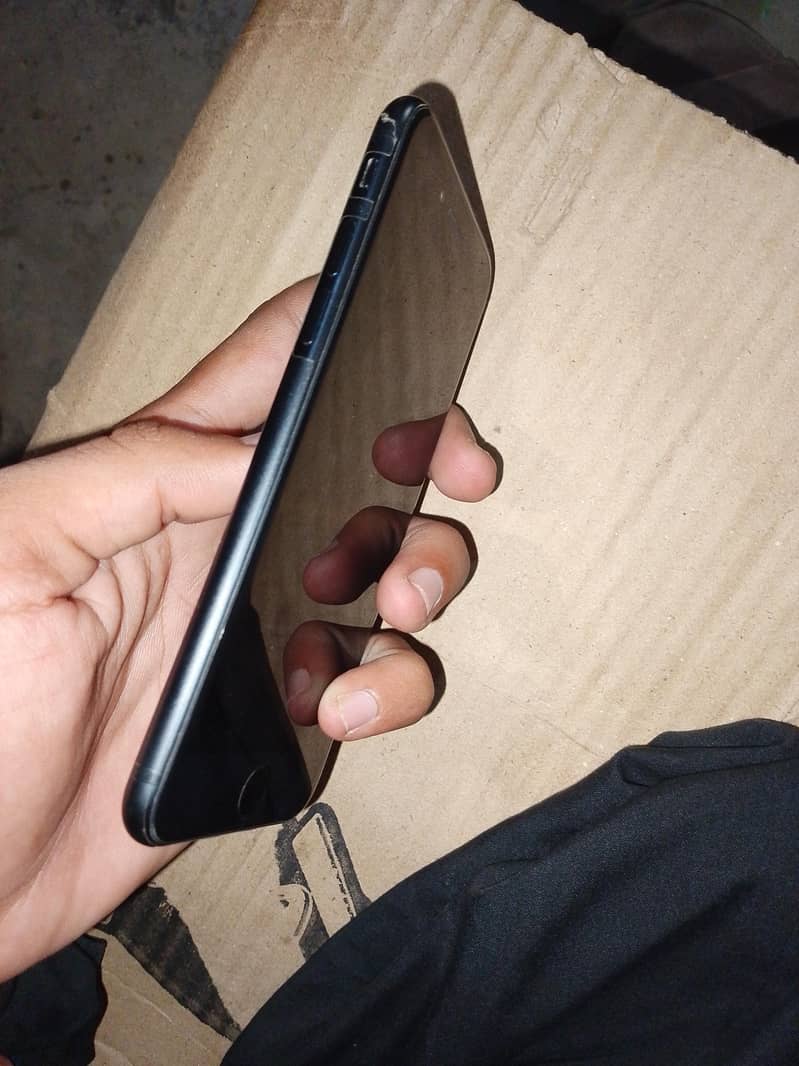 Apple iPhone SE 2