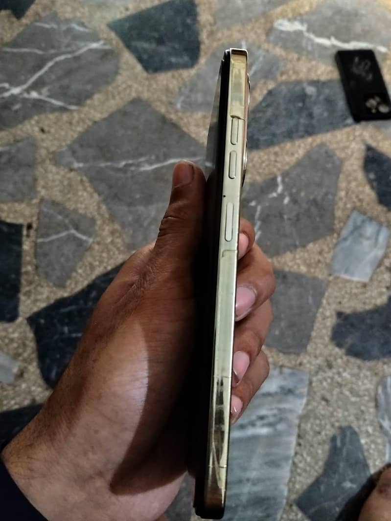 Tecno Spark 20 3