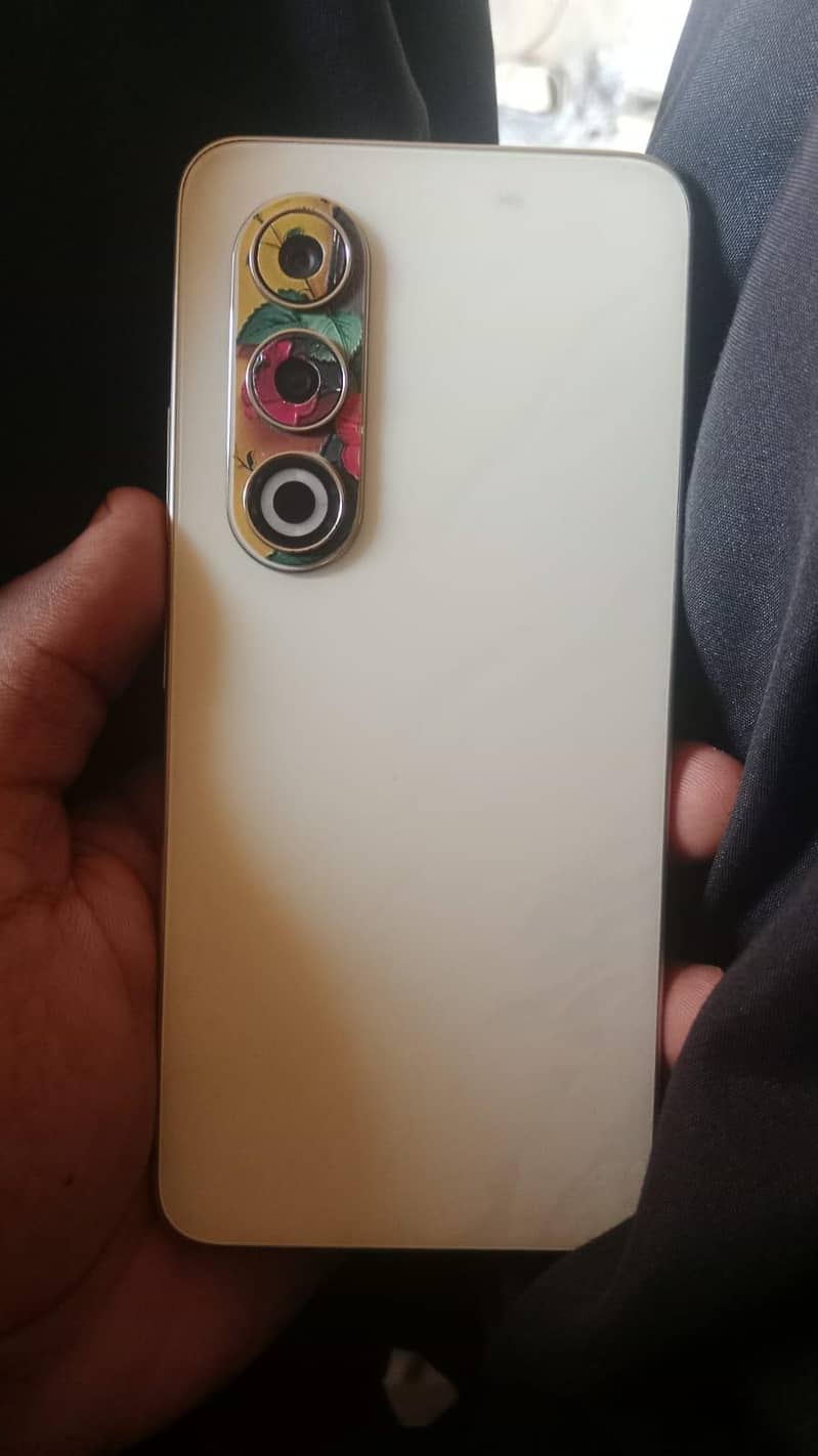 Itel S25 1