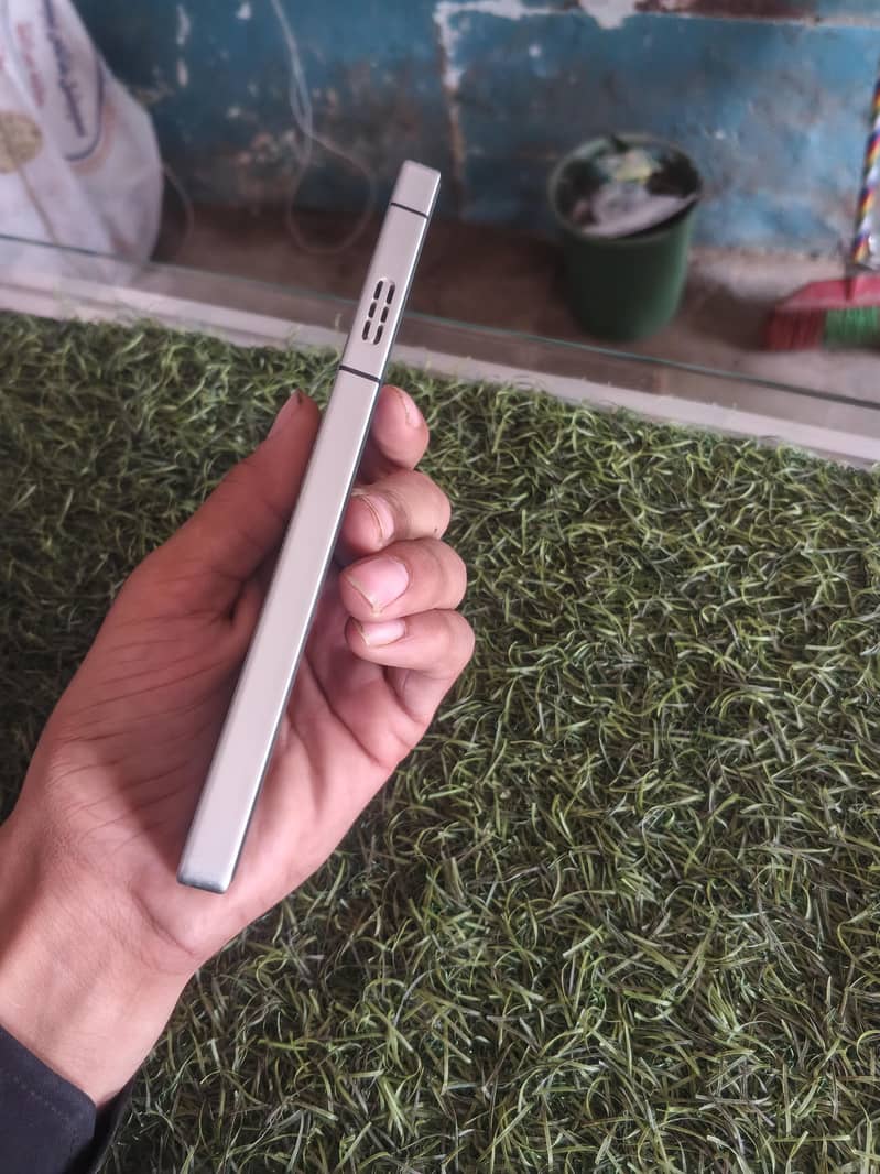 Red majic 9 pro 1