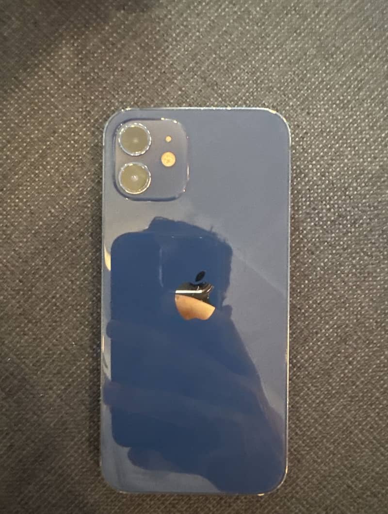 Apple iPhone 12 3