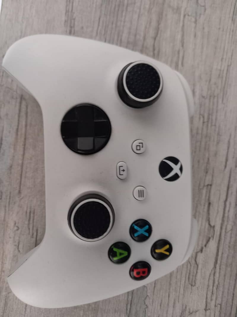 XBOX X 4