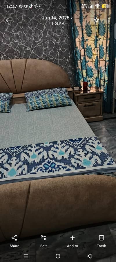 Bed Set with Dressing Table as shown in the picture