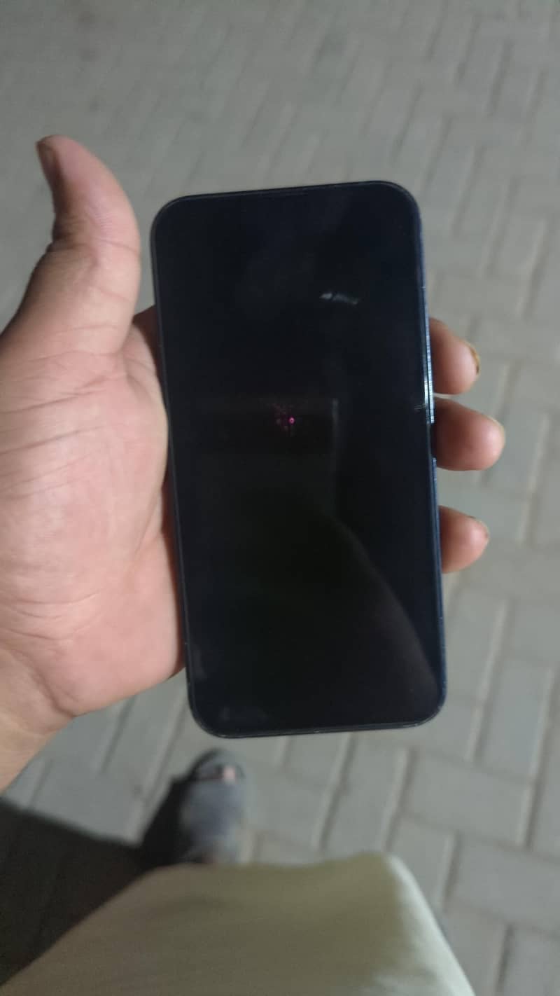 Apple iPhone 13 5