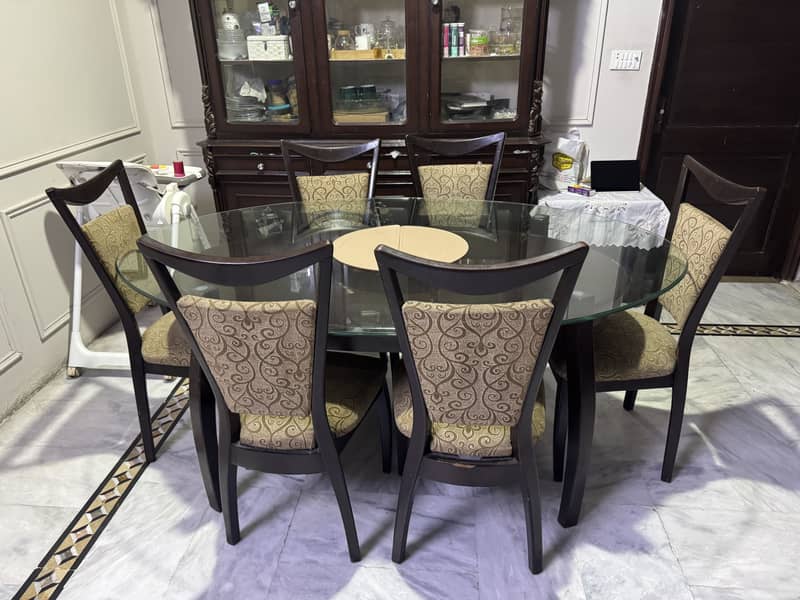Dinning table 0
