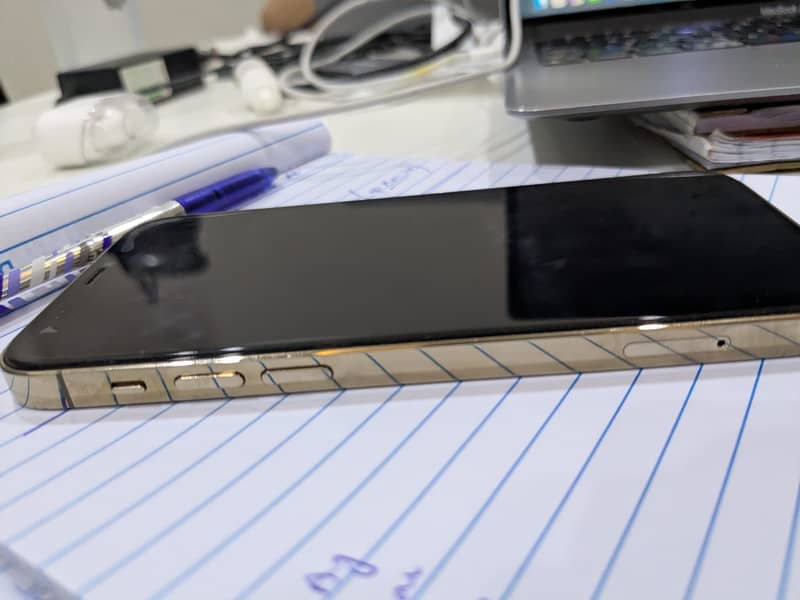 Apple iPhone 12 Pro 2