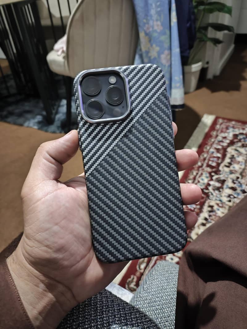 iphone 15 Pro Max 0