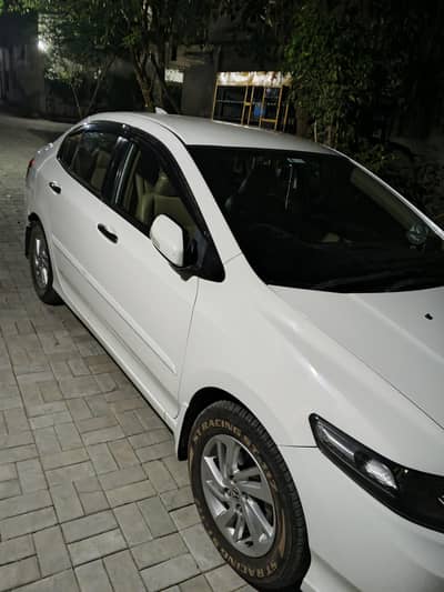 Honda City IVTEC 1.5 2020 Officer car total Geniun