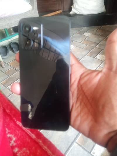 Realme C35