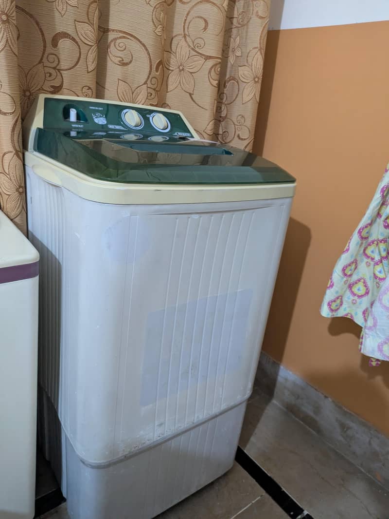 HAIER WASHING MACHINE 1