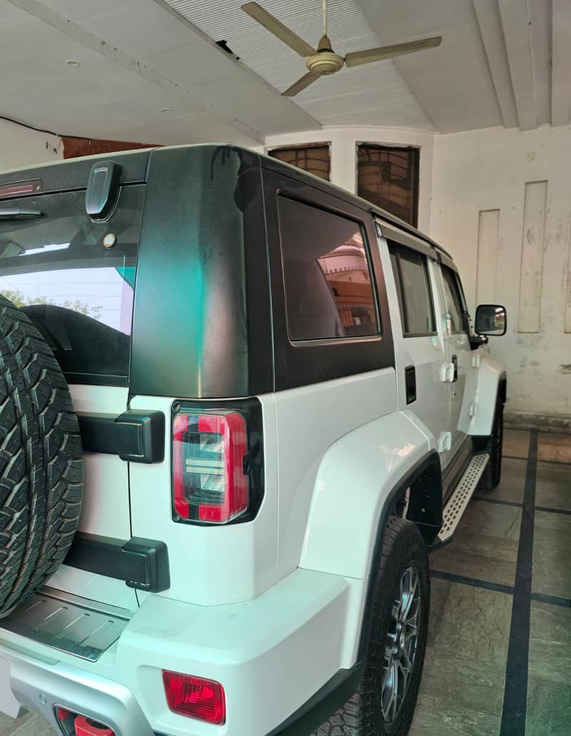 BAIC BJ40 Plus 2021 4