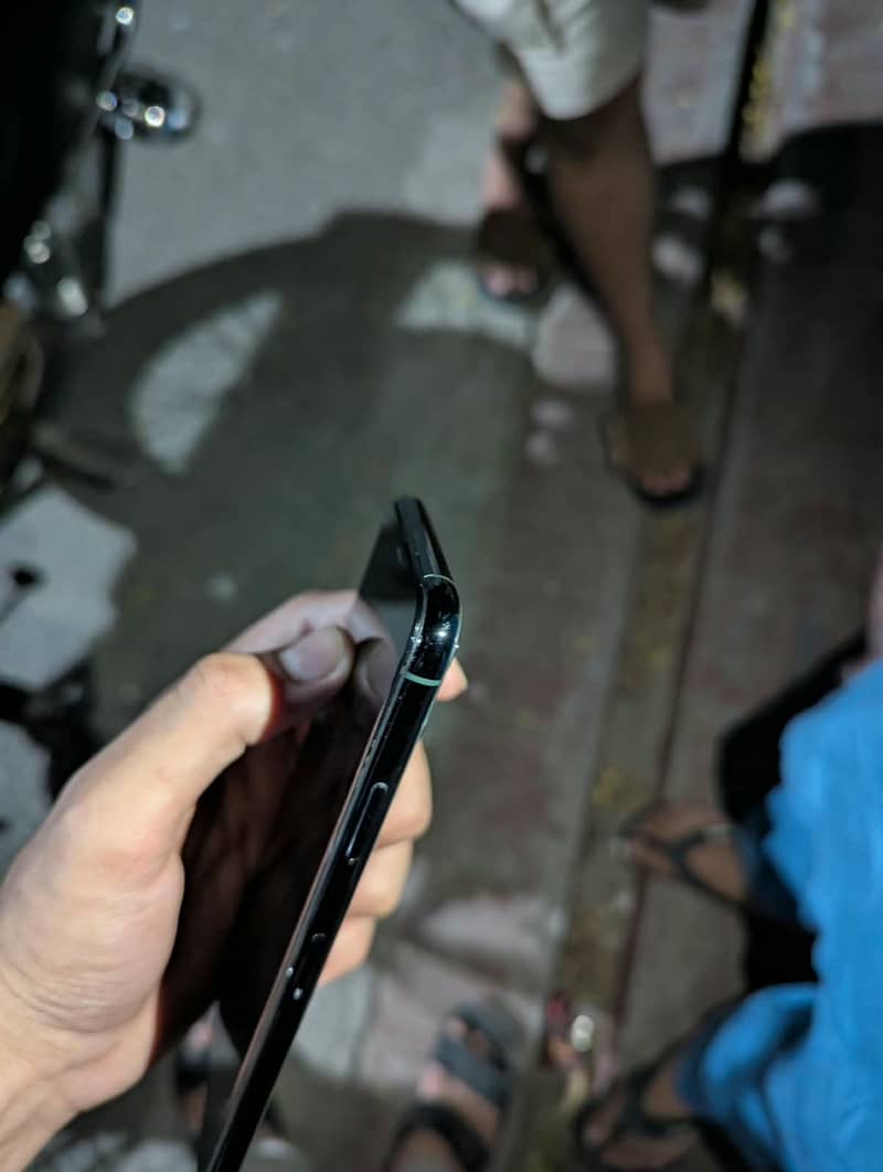 Apple iPhone 11 Pro Max 3