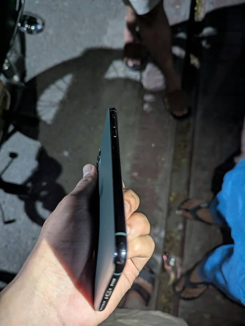 Apple iPhone 11 Pro Max 5