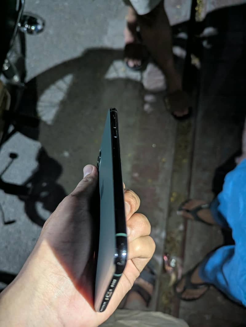 Apple iPhone 11 Pro Max 10
