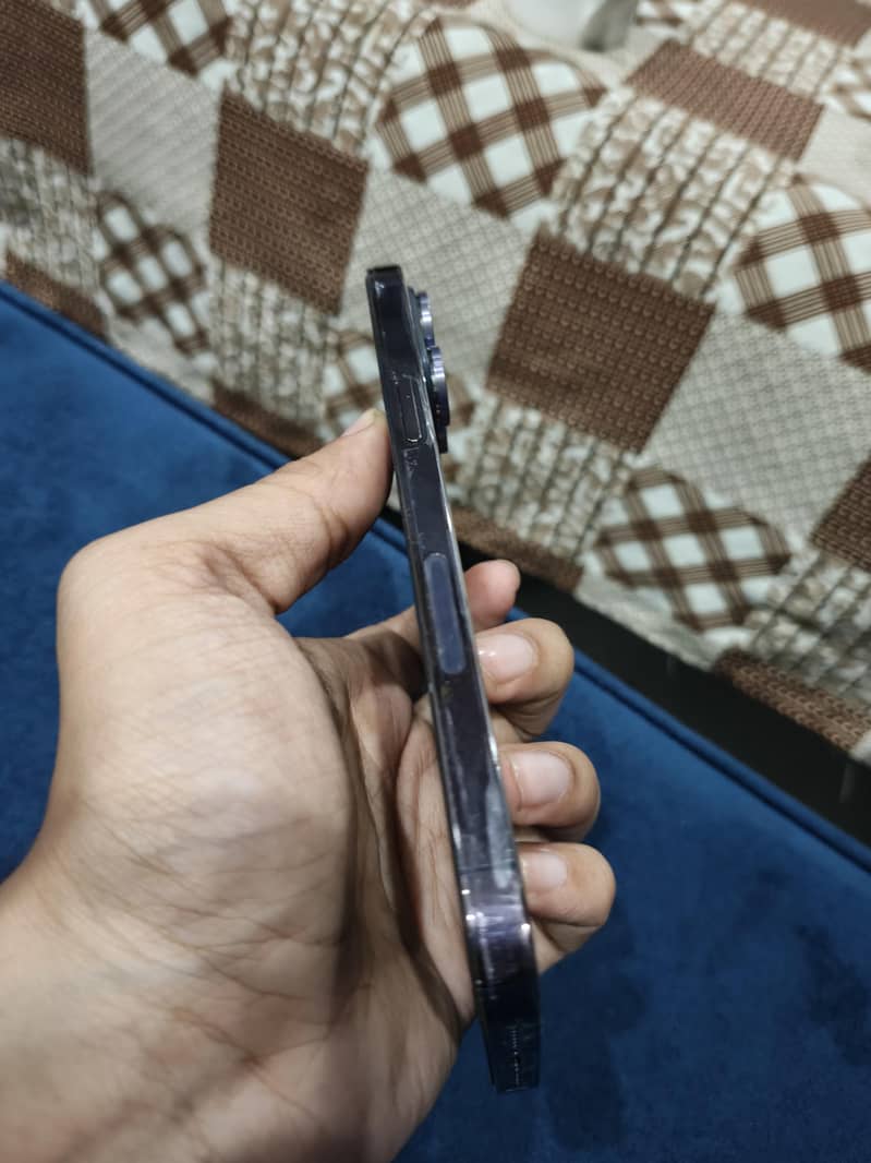 Apple iPhone 14 Pro Max 2