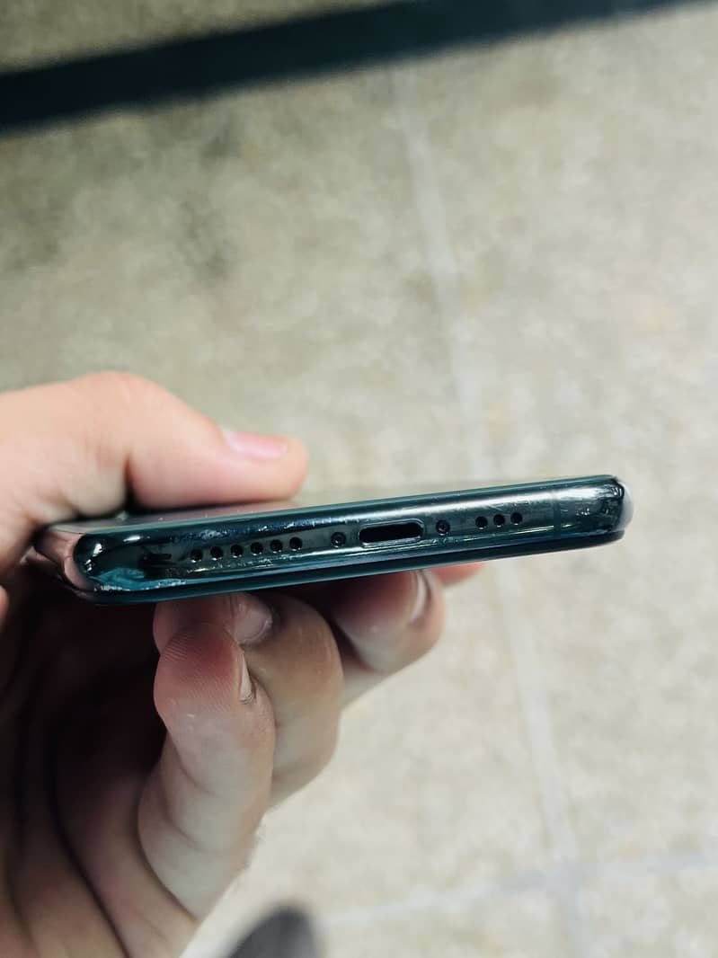 Apple iPhone 11 Pro 1