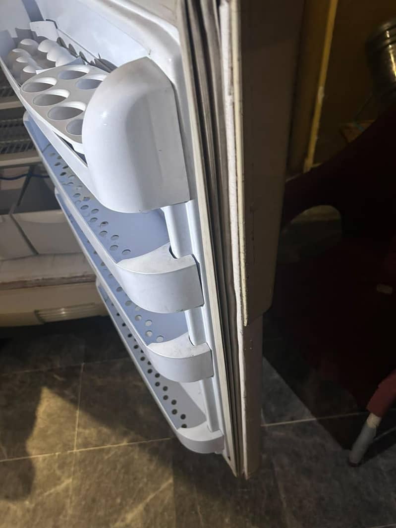 refrigerator 3