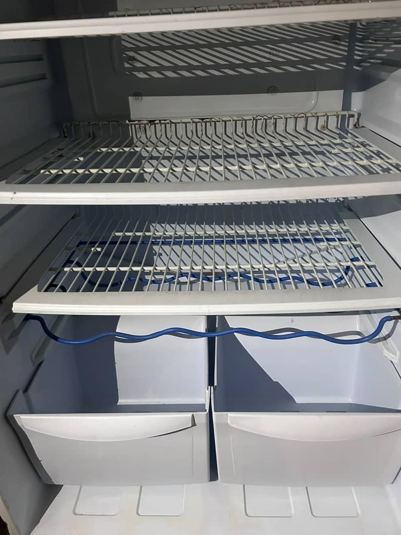 refrigerator 10