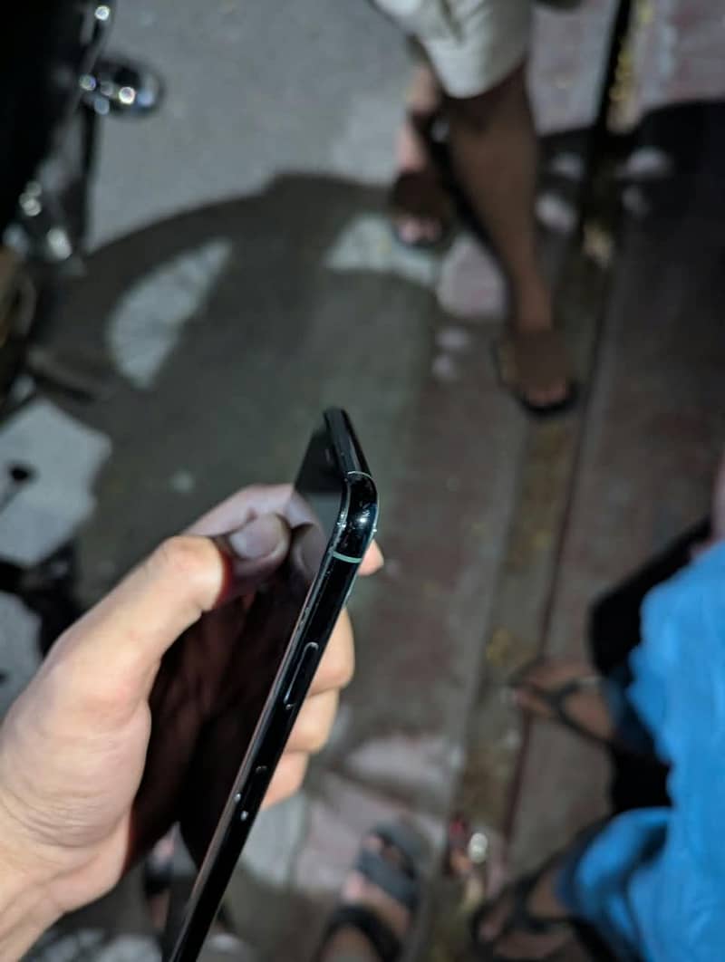 Apple iPhone 11 Pro Max 8