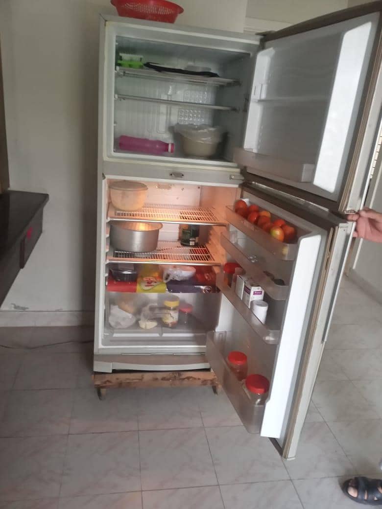 dawlance used fridge 1