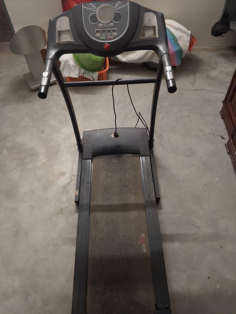 Incline treadmill 1