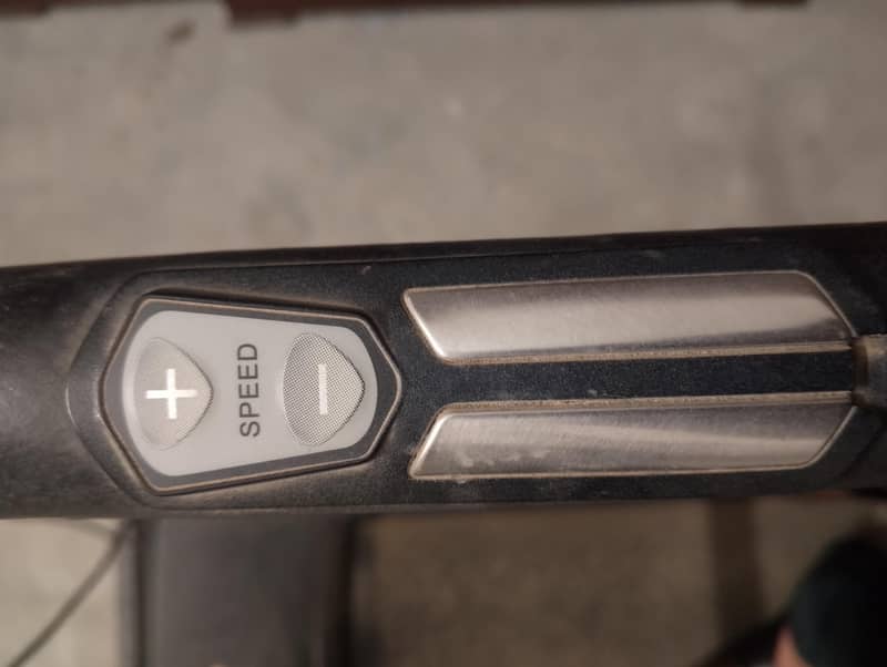 Incline treadmill 5